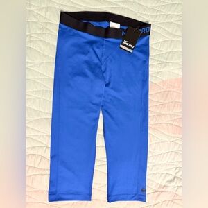 NWT - Nike Pro Blue Cropped Leggings